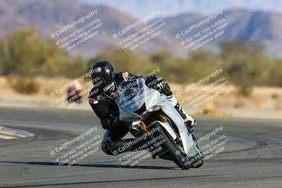 media/Jan-09-2022-SoCal Trackdays (Sun) [[2b1fec8404]]/Turn 14 (10am)/